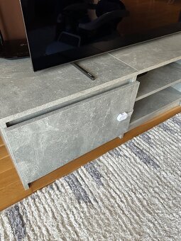 TV skříňka 140x40x36 cm - 2