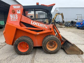 Smykový nakladač Locust 903 - 2