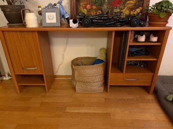 Pracovní / kancelářský / počítačový stůl - 2