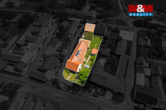 Prodej rodinného 263m² s pozemkem 1250m² v Šumicích - 2