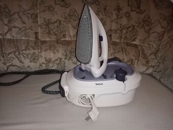 Parní žehlička Tefal Easycord Pressing - 2
