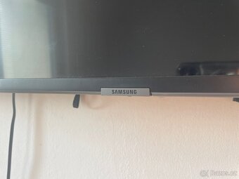 Samsung 55” 4K TV UHD HDR - 2