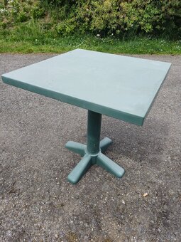 Venkovní stolek - 2