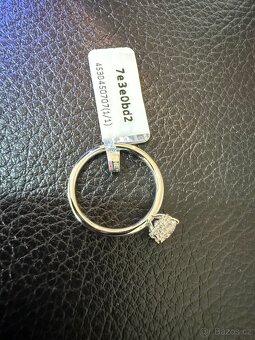 Zásnubní prsten bílé zlato - 2