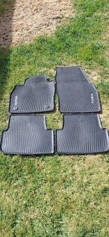 Plastová vana + celoroční koberce FABIA IV - 2