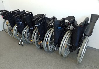 Skládací invalidní vozík - 2