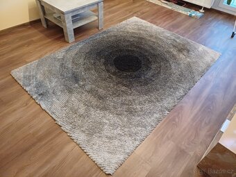 Koberec viz foto - 2