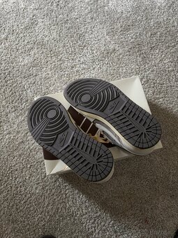 Jordan 1 retro low x Travis Scott - 2