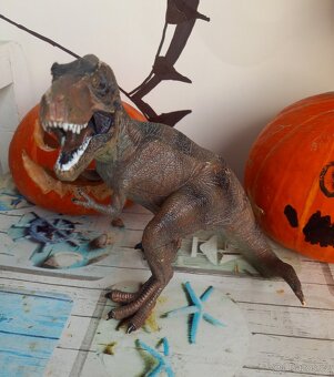 Dinosauři - 2