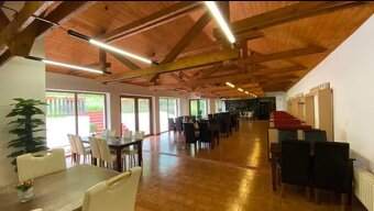 Na Prodej hotel, 29 pokoje, Bazén s teplou vodu, restaurace, - 2