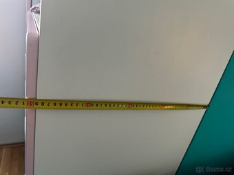 Ikea divčí ruzova a chlapecká mintova skříň - 2