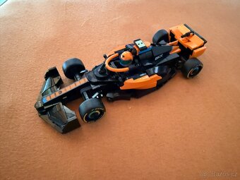 LEGO 76919 Závodní auto McLaren Formule 1 2023 - 2