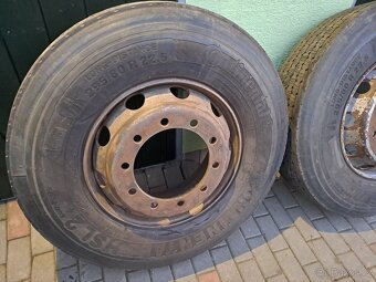 2 protektory 295/80 R 22,5 - 2
