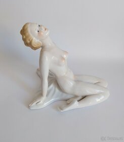 Porcelánový ženský akt - NEUNDORF - Německo - 2