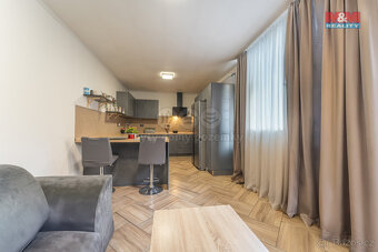 Prodej rodinného domu, 135 m², Městec Králové, ul. Pražská - 2