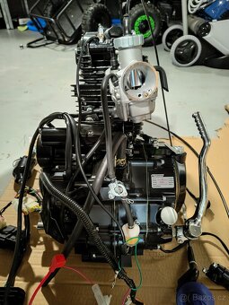 Nový motor 250cc z pitbike MiniRocket Hurricane - 2
