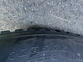 MICHELIN NOVÁ Pneumatika 10/22.5 10 22.5 10r22.5 - 2