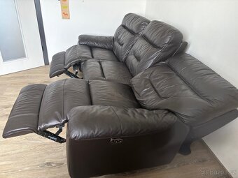 Kožená hnědá sedačka polohovací - 2