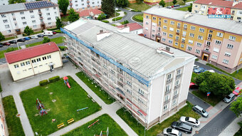 Prodej bytu 2+1, 56 m², Ostrov, ul. Hlavní třída - 2