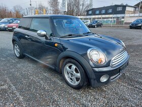 Mini Cooper One 1.4i 70kw r.v.2008 6rychlosti - 2