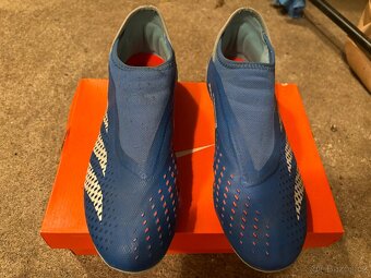 Dětské kopačky beztkaničkové Adidas Predator vel. 7,5 - 2