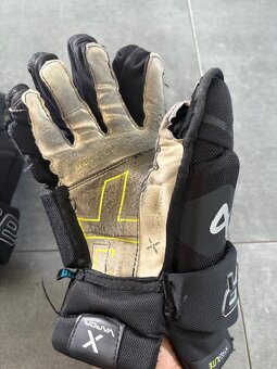 Prodám hokejové rukavice Bauer Vapor Hyperlite SR 14" - 2
