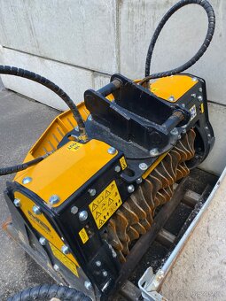 Třídící lžíce MB Crusher HDS-212 - 2