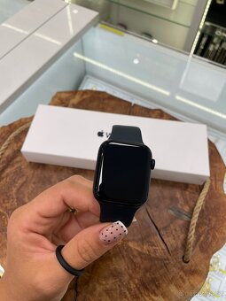 Apple Watch SE 44mm 2gen Záruka 7/27 - 2