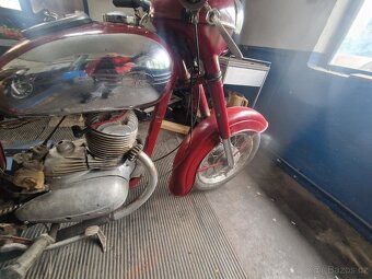 Jawa 250 353 - 2