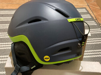 Lyžařská helma - 2