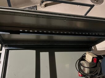 Ocelový stůl/ponk - 2