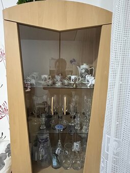 Skříň vitrína - 2