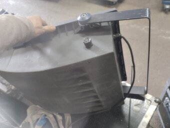 Vodotěsné reflektory vybojkove - 2