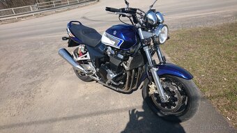 Suzuki GSX 1400 - 2