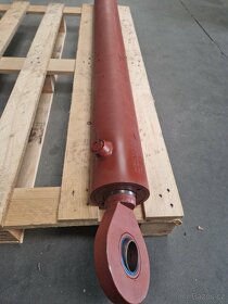 Hydraulický válec nový - 2