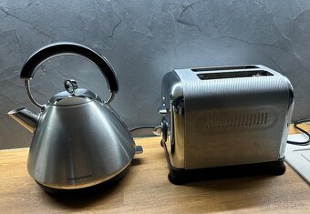 Sestava varné konvice a tousteru - 2