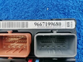 Peugeot - Citroen BSM 9667199680 R08 - 2