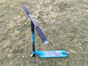 Freestylová koloběžka MF500 - 2