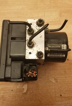 jednotka ABS VW GOLF V - 2