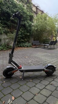 Xiaomi Scooter 4 Ultra - 2