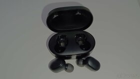 Bezdrátová sluchátka Xiaomi Mi True EarBuds Basic - 2