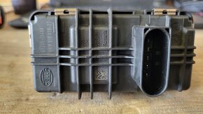 Regulátor turba originál HELLA actuator - 2
