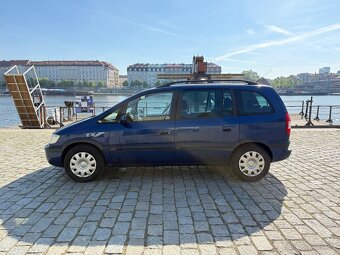 Opel Zafira 1.8 i - 7 míst - 2