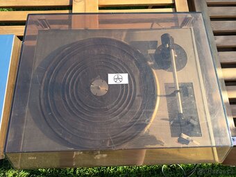 Zesilovač a gramofon - 2