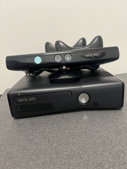 Xbox 360 250GB+ 2x ovladač, kinect - 2