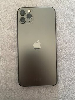 iPhone 11 Pro Max 64 GB - Top stav - 2