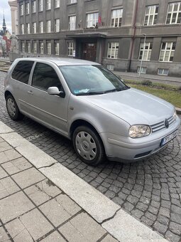 Volkswagen golf - 2