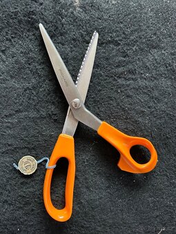 Entlovaci nůžky Fiskars - 2