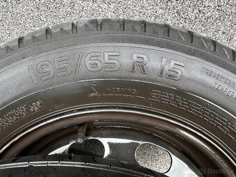 Prodám pneu Michelin s disky 195/65 R15 - 2