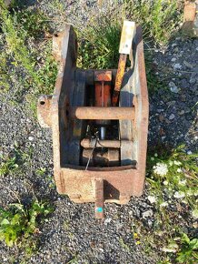 Hydraulický upínač - 2